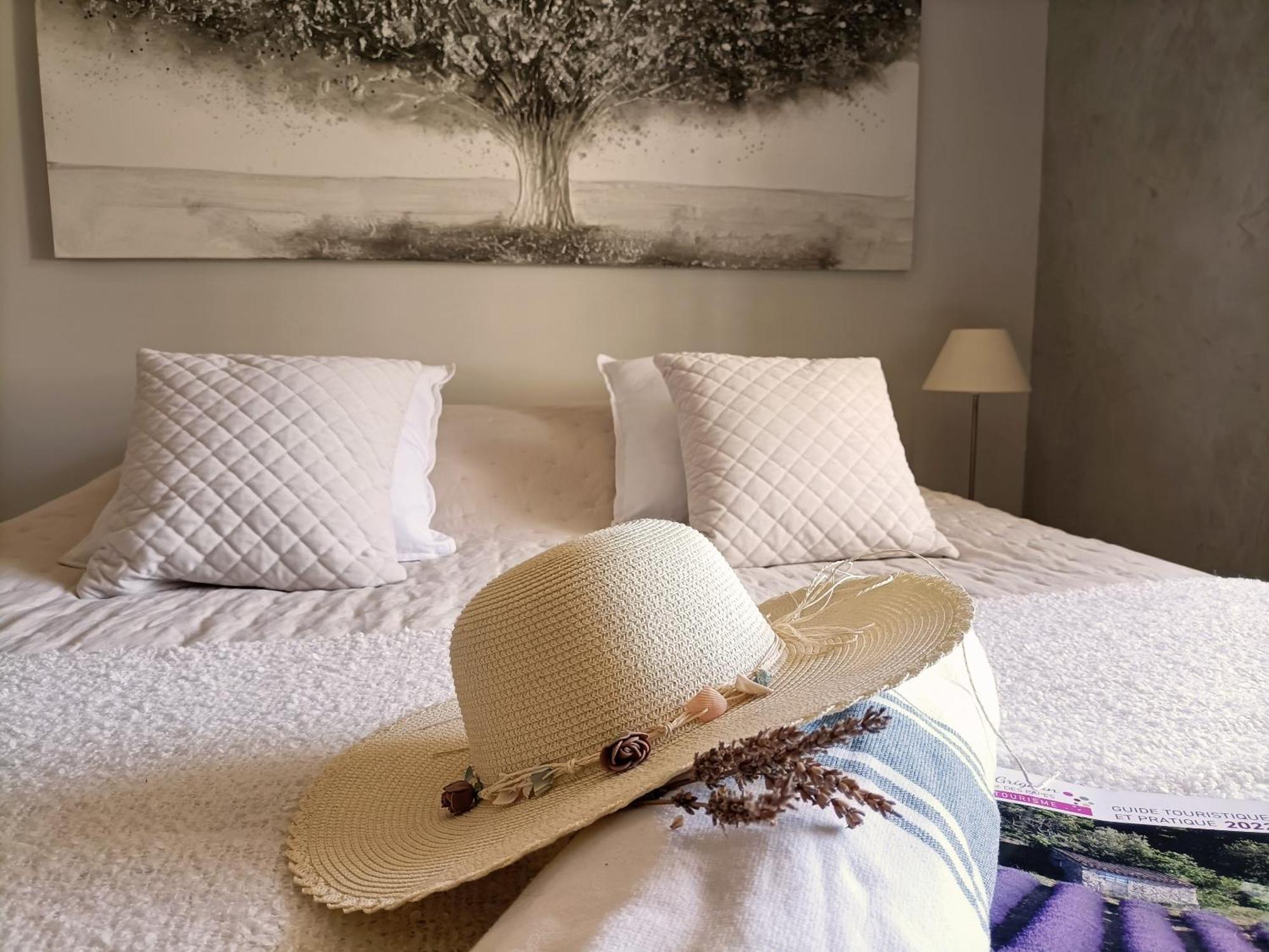 La Ferme Les Eybrachas Hotell Réauville Rom bilde
